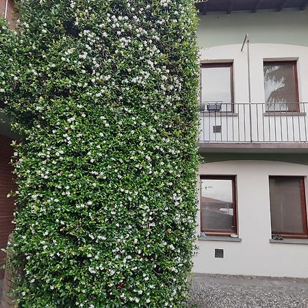 Casa Vacanza Il Gelsomino Somma Lombardo Exterior foto