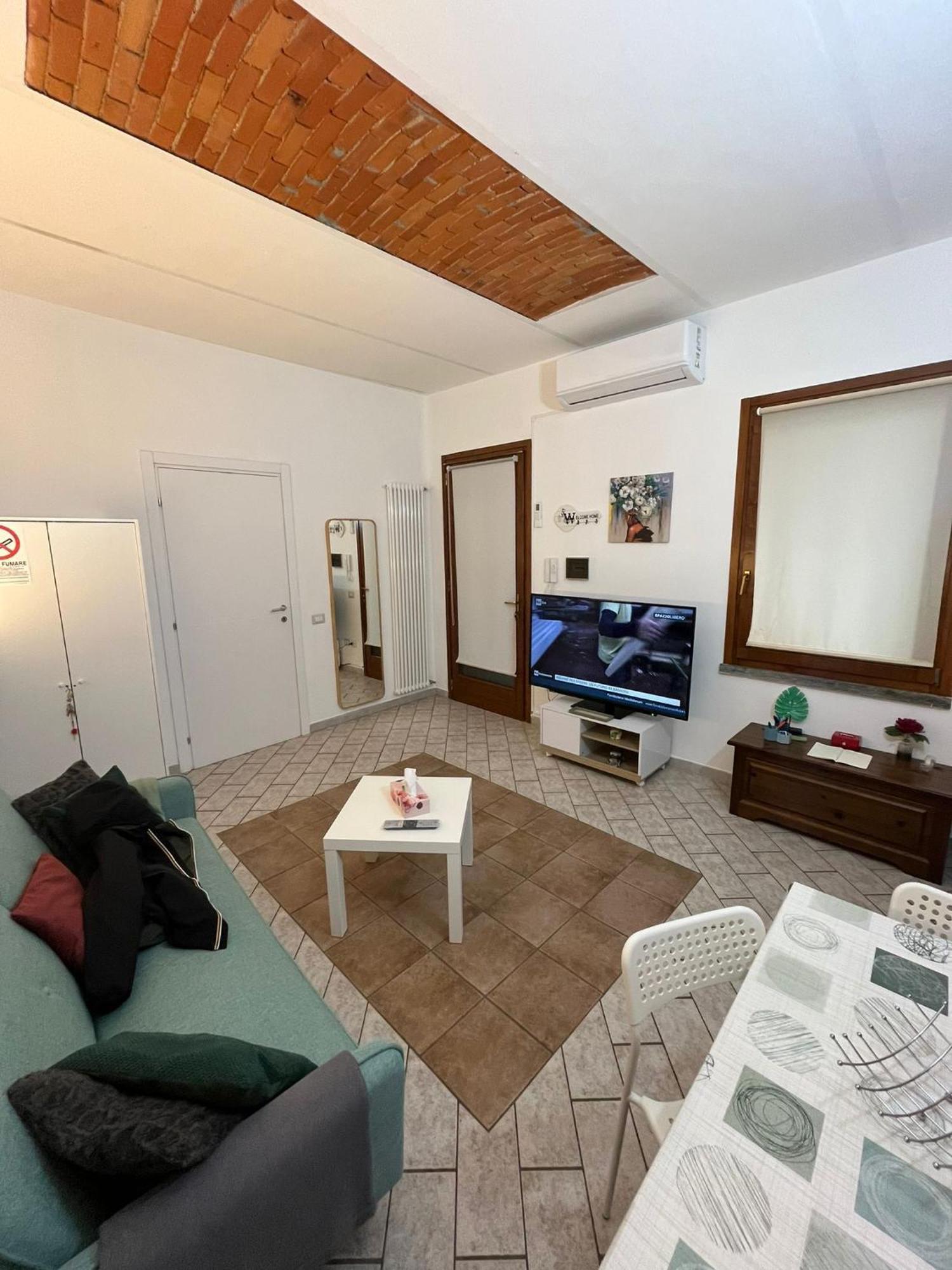 Casa Vacanza Il Gelsomino Somma Lombardo Exterior foto